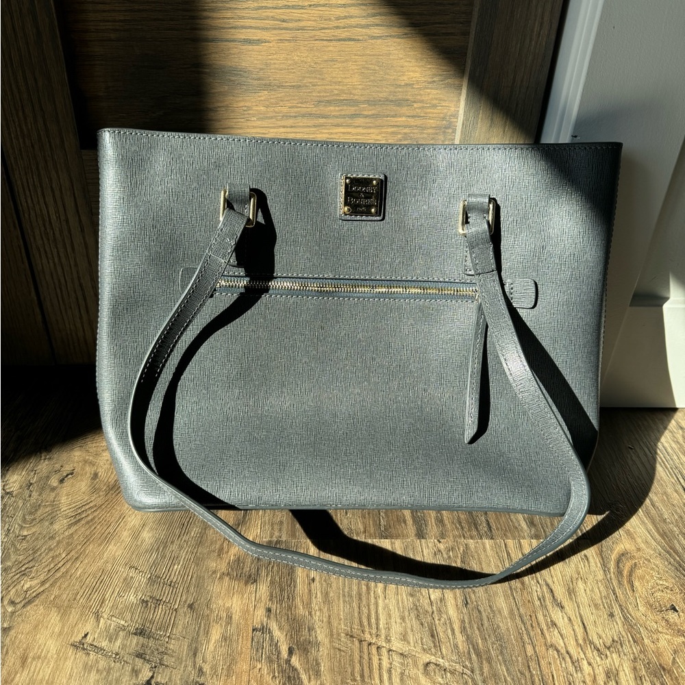 Dooney & Bourke handbag